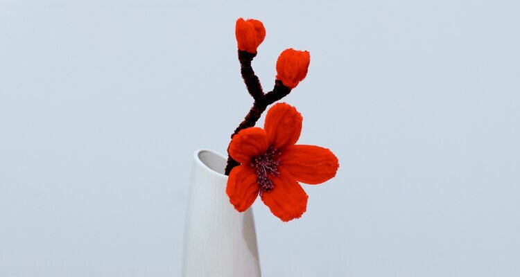 DIY Pipe Cleaner Flowers in Guangzhou