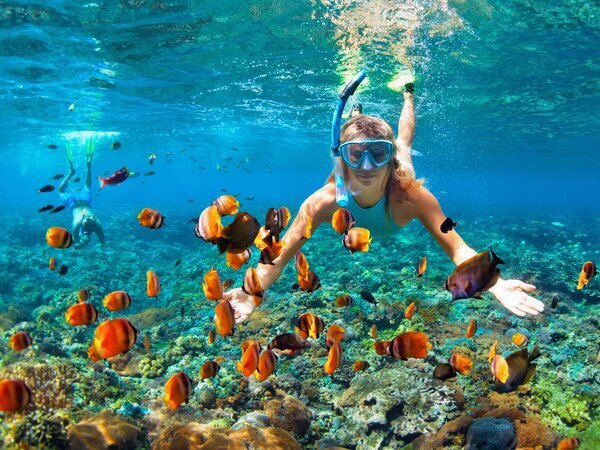 Snorkeling a Phuket tra pesci tropicali e acque cristalline del Mare delle Andamane