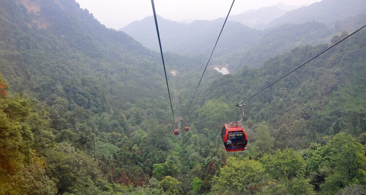Cable car at Mount Qingcheng