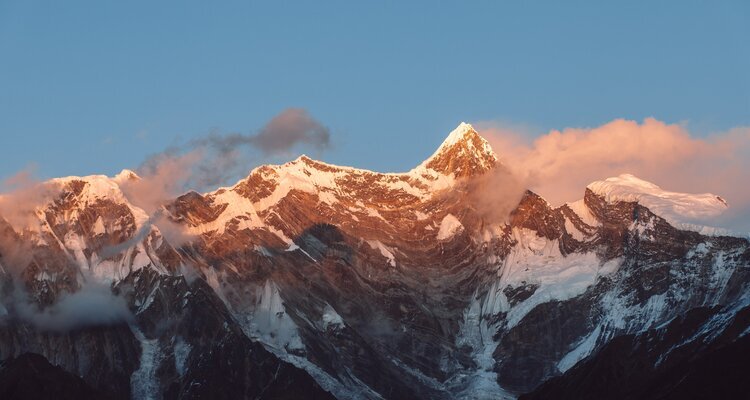 Sunrise on Mount. Everest