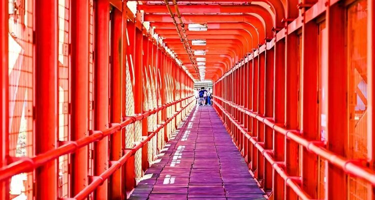 Walk Inside Balinghe Bridge in Guizhou