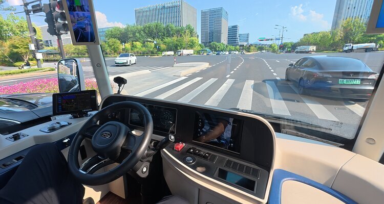 Hangzhou driverless bus