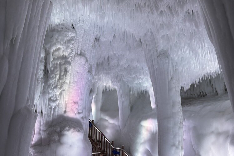Mount Yunqiu Ice Cave