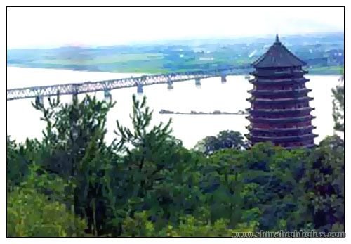 Пагода Лэйфэн