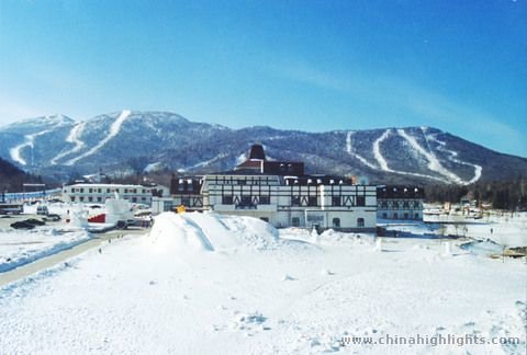 北京発　ハルビン氷雪大世界を体験４泊５日間