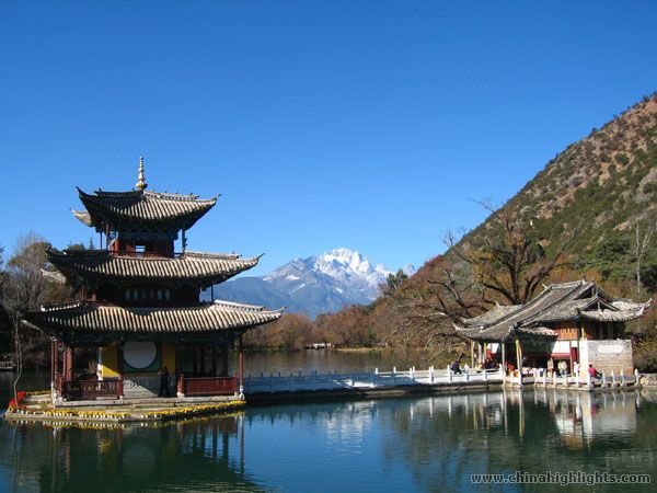 中国南部風情－山水画の世界桂林と少数民族の雲南ツアー（７泊８日）