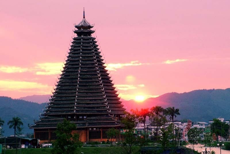 桂林少数民族を知る旅！トン族、ヤオ族、チワン族と交流（５泊６日）