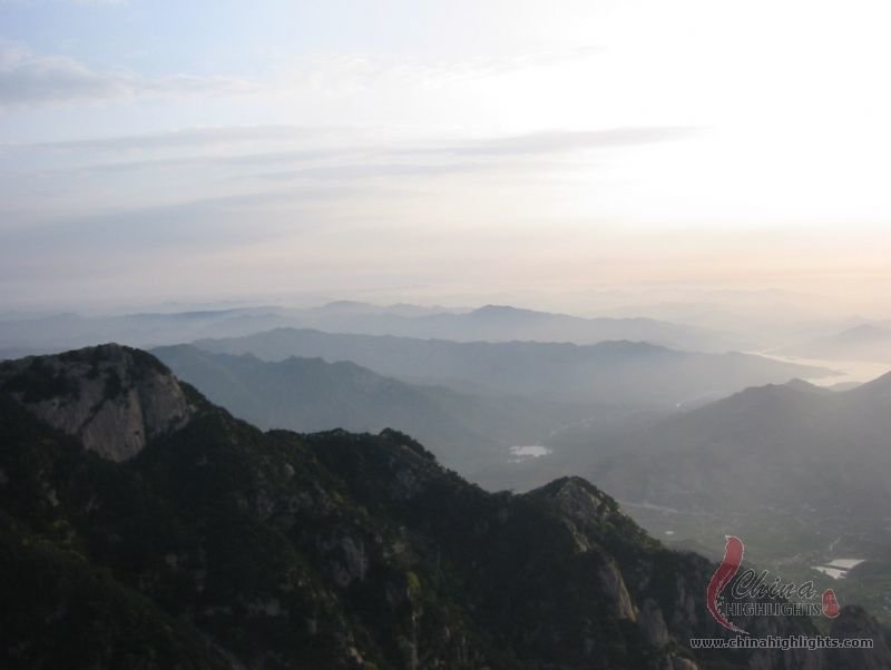 済南泰山観光２泊３日間