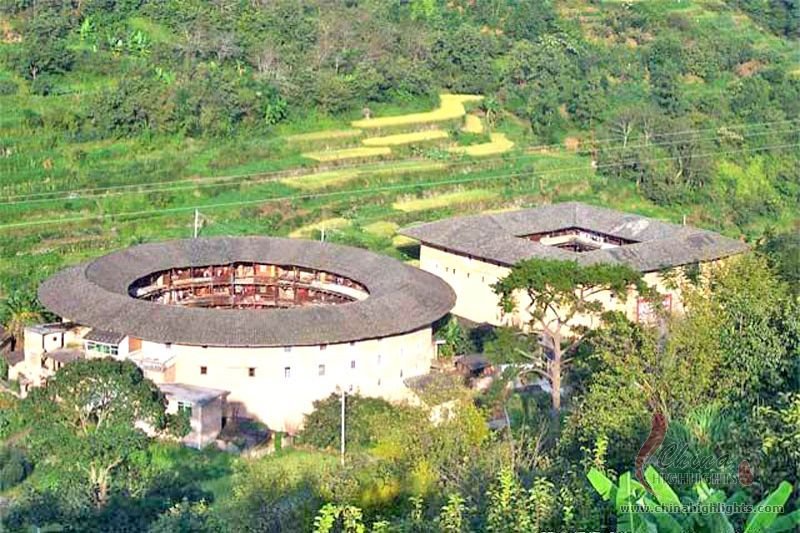 アモイ発世界遺産ー武夷山満喫（2泊3日）