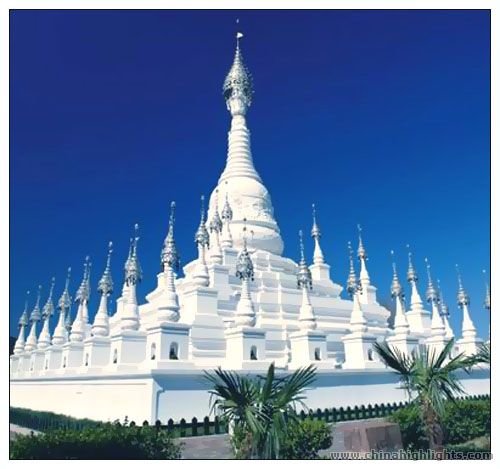 人気の雲南二都市南国民族風情の昆明（５泊６日）