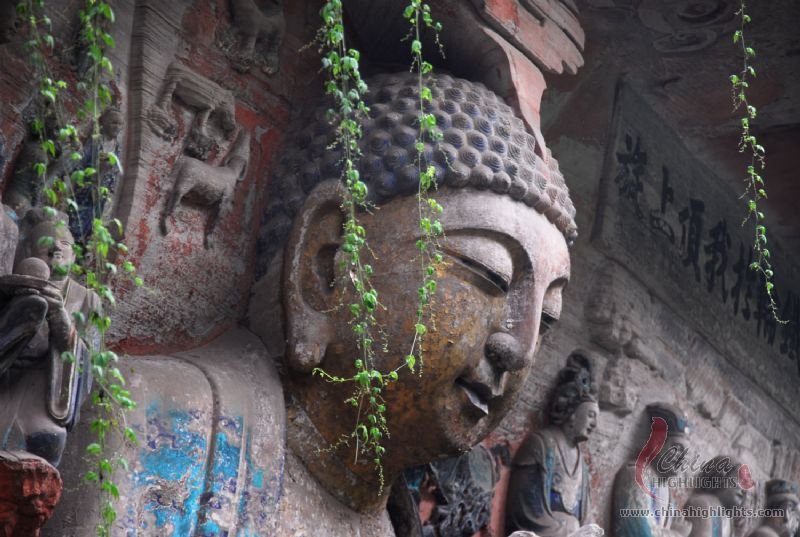 霧都重慶と世界遺産大足2泊3日間
