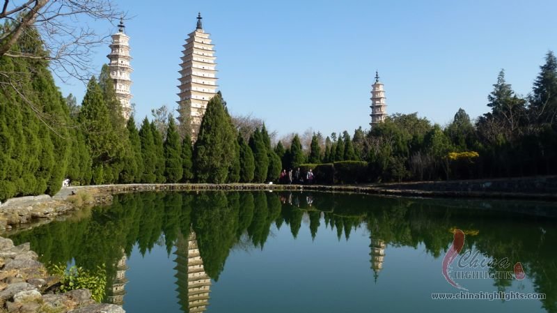 昆明大理麗江中甸の旅(7泊8日間)